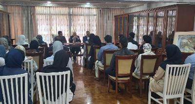 Meeting with various groups of the Iranian community living in Malaysia